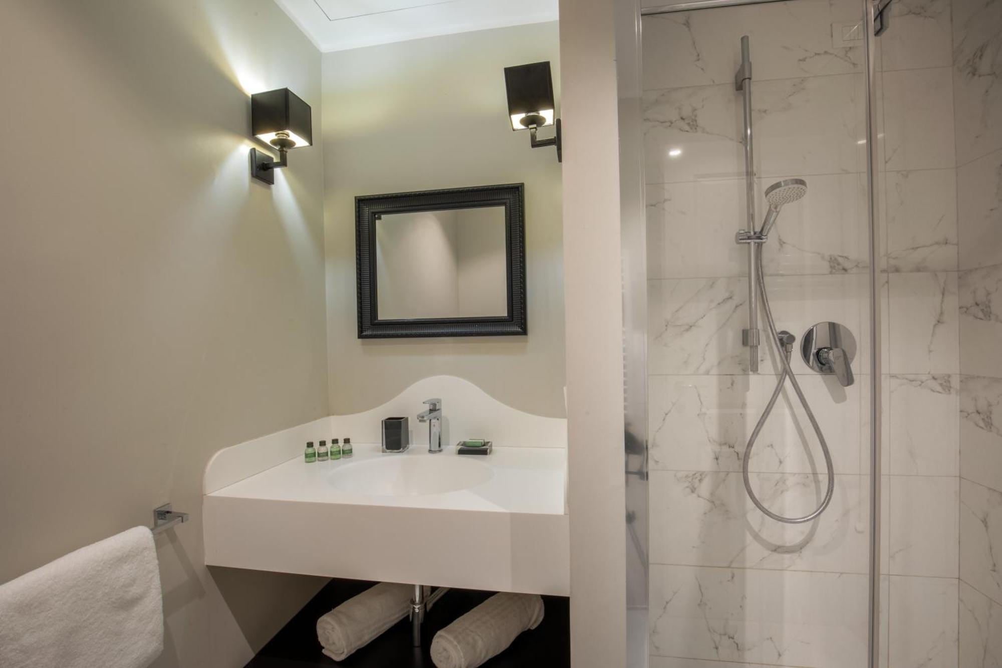Corso Monforte Suites Mailand Exterior foto