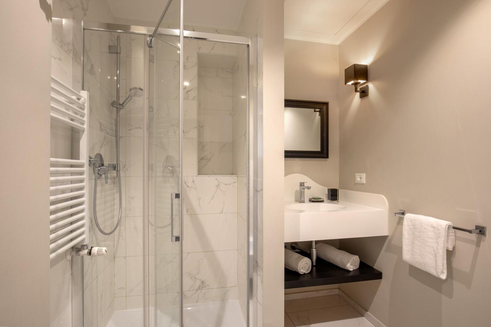 Corso Monforte Suites Mailand Exterior foto