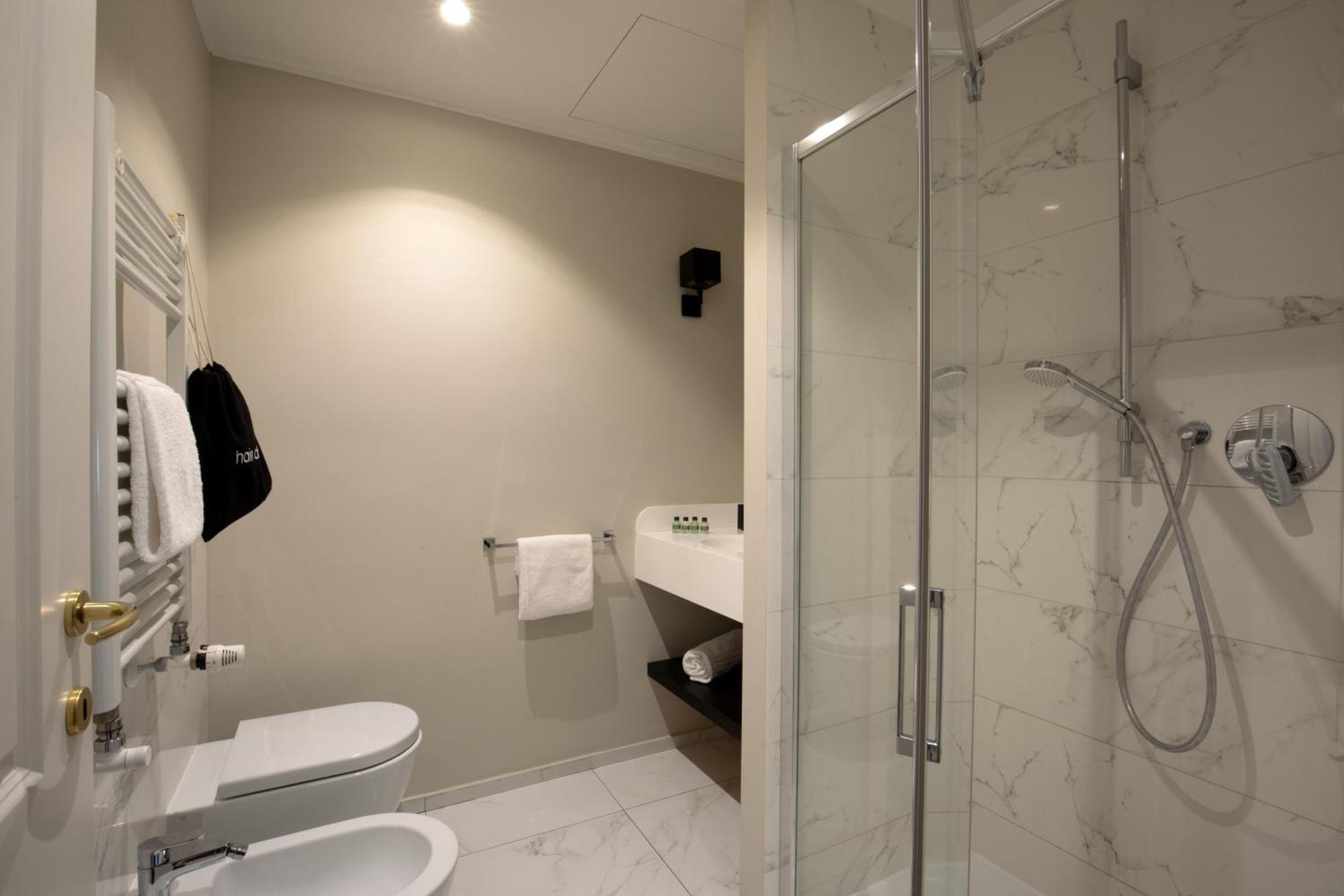 Corso Monforte Suites Mailand Exterior foto