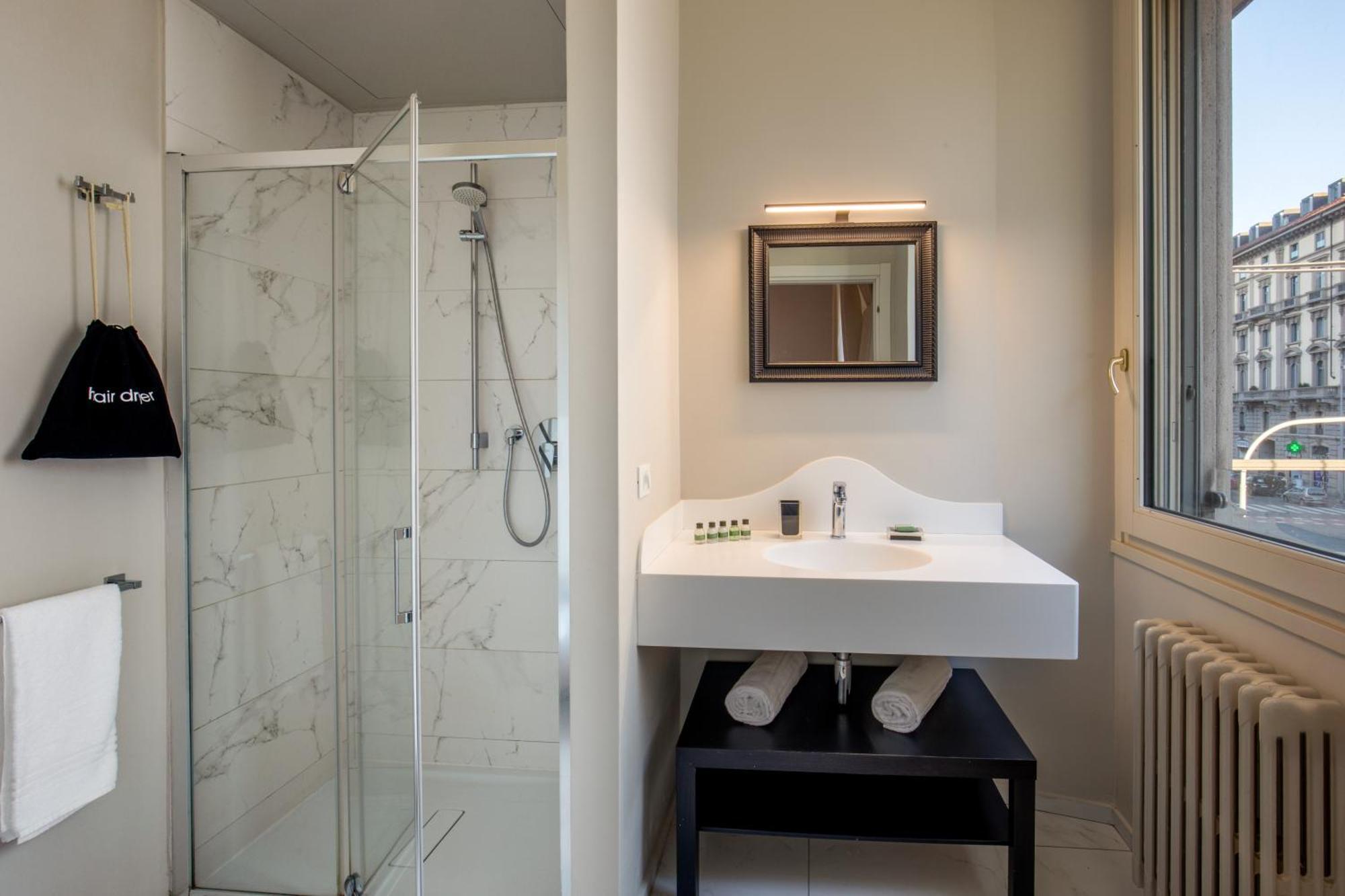 Corso Monforte Suites Mailand Exterior foto